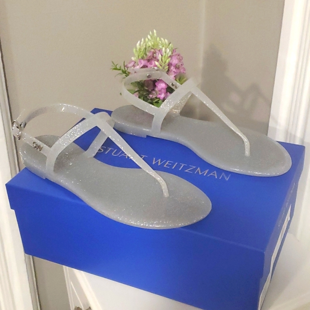 Size 8‎ Stuart Weitzman Sallie T-Strap Sandals
